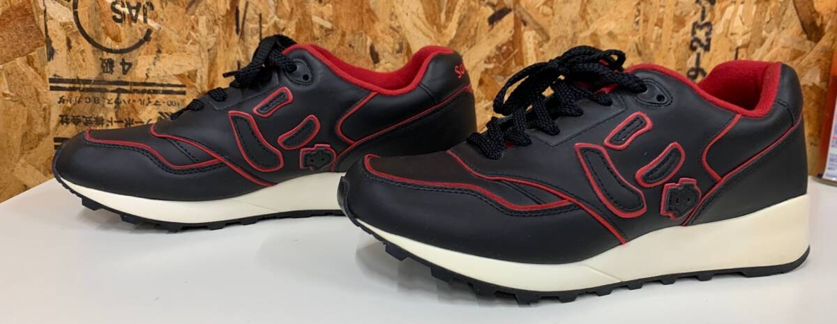 SANGACIO サンガッチョ にゅーず・スニーカー 赤ライン・ブラック拍卖