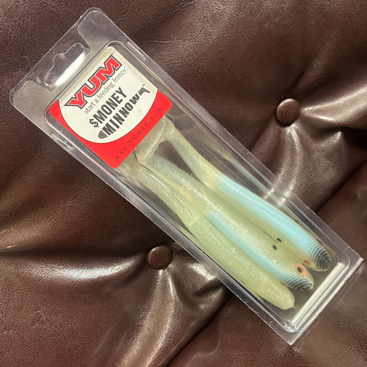 レア 入手困難 箱変形あり 6.5インチ ヤム デッドストック マネーミノー ホログラムシャッド YUM money minnow アメリカ スイムベイト バス拍卖