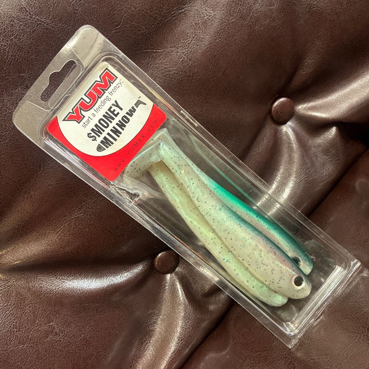 レア 入手困難 箱変形あり 6インチ ヤム デッドストック マネーミノー レインボートラウト YUM money minnow アメリカ スイムベイト バス拍卖