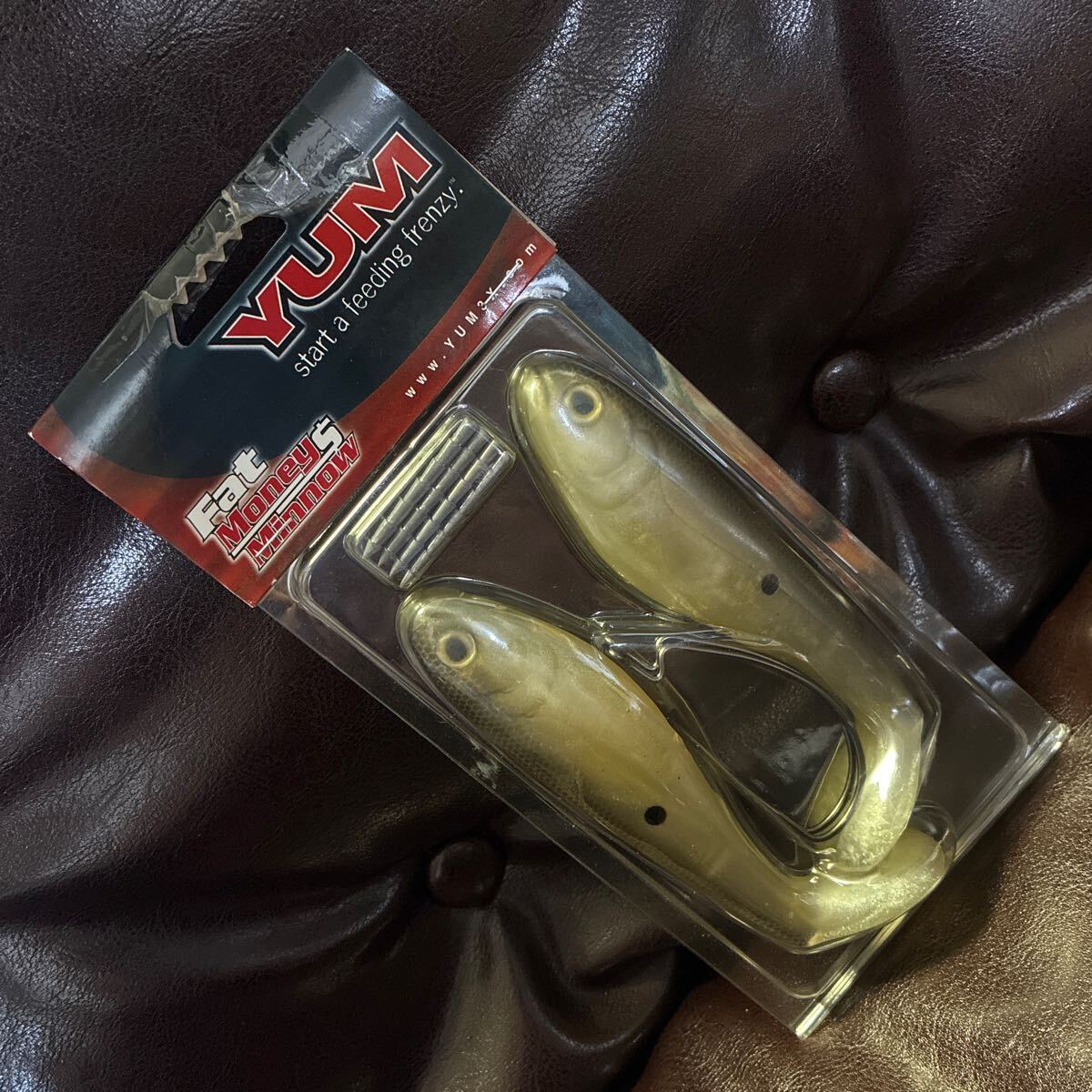 レア 入手困難 箱変形あり 5インチ ヤム デッドストック ファットマネーミノー パールブラックバック YUM FAT money minnow スイムベイト拍卖