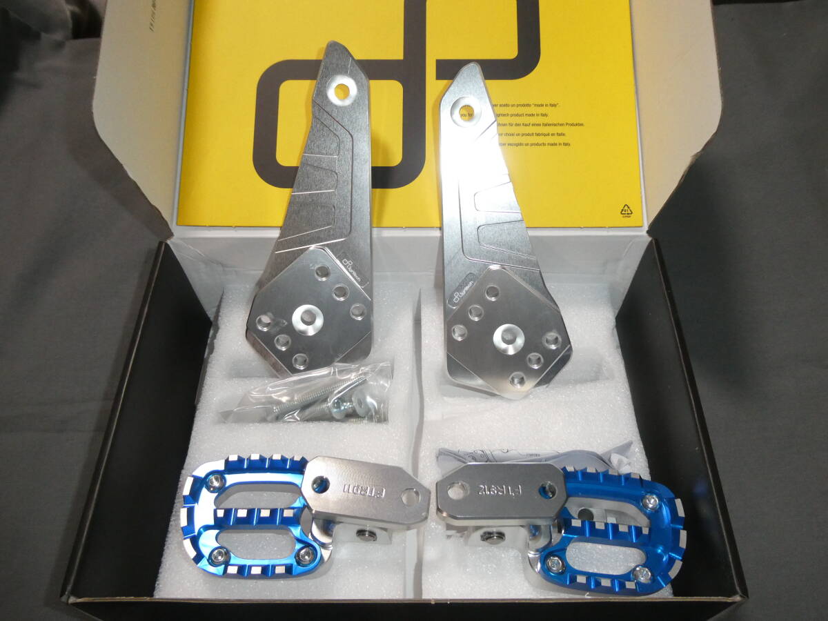 Ligh Techライテック 可倒式アジャスタブルステップキット X-ADV750 RH10拍卖