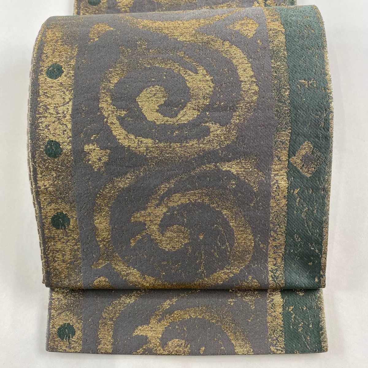 【在庫一掃】 袋帯 美品 秀品 渦巻き 箔 灰色 六通 正絹 【中古】拍卖