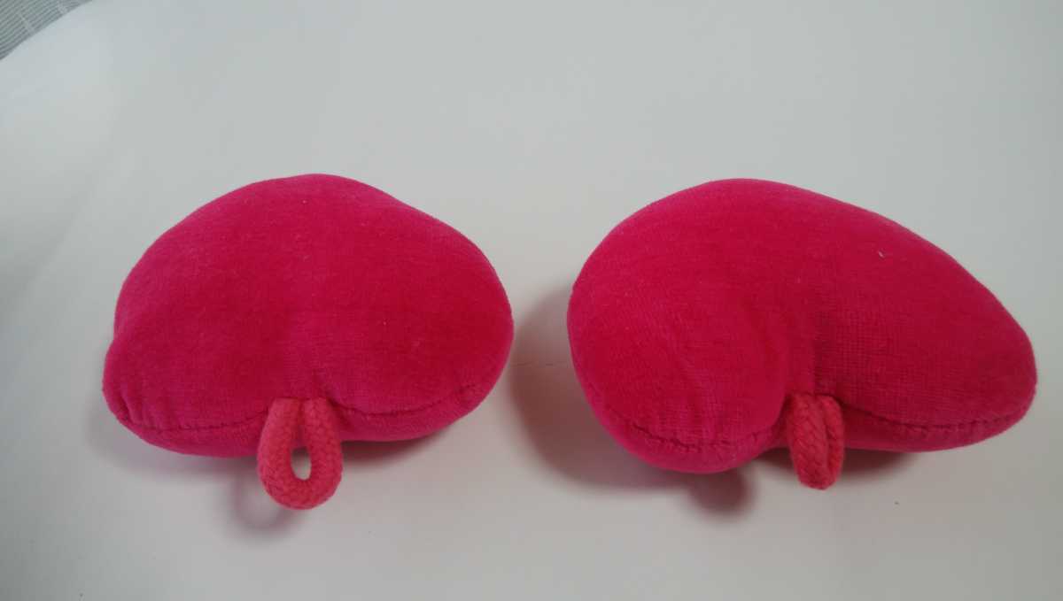 再値下げ!未使用!靴修理グッズ シューキーパー 2個セット 靴の型崩れ防止グッズ 可愛いハート型クッション 楽しいピンク色 拍卖