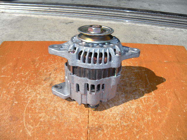 三菱重工、汎用エンジン用オルタネーター(ダイナモ)リビルト品 A7TA1971、TSJ549A016拍卖