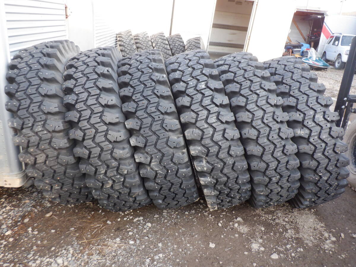 6本 グレーダー用 スパイクタイヤ 国産メーカー ダンロップ ME18 14.00-24 24PR 北海道 1400-24 除雪車拍卖
