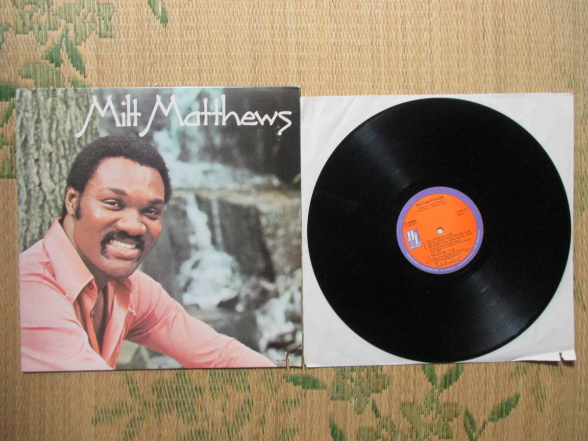 LP Milt Matthews「MILT MATTHEWS」輸入盤 HL-69028 カットアウト 盤の両面に微かなかすり傷 ジャケット・スリーブは綺麗 カット箇所にしわ拍卖