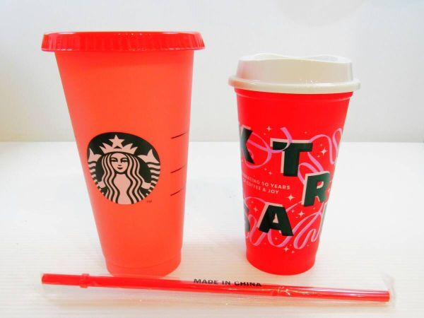 スターバックス カップ 2個 カラー チェンジングリユーザブルコールドカップ レッド 709ml ホリデー2021 リユーザブルカップ RED 473ml kd拍卖