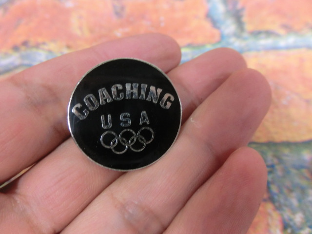 ★USA/アメリカ オリンピック COACHING 丸 ピンバッチ★記念品拍卖