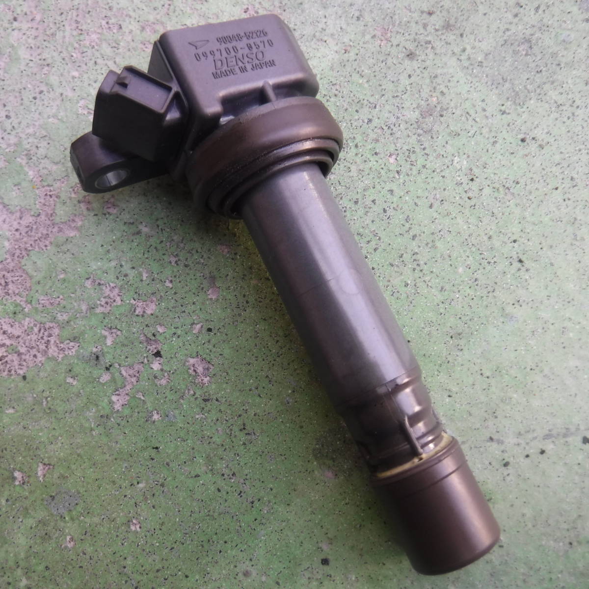 タントカスタムL350Sイグニッションコイル点火コイルL360S純正ダイレクトコイル90048-52126 EFターボ エンジン部品取り車あります拍卖