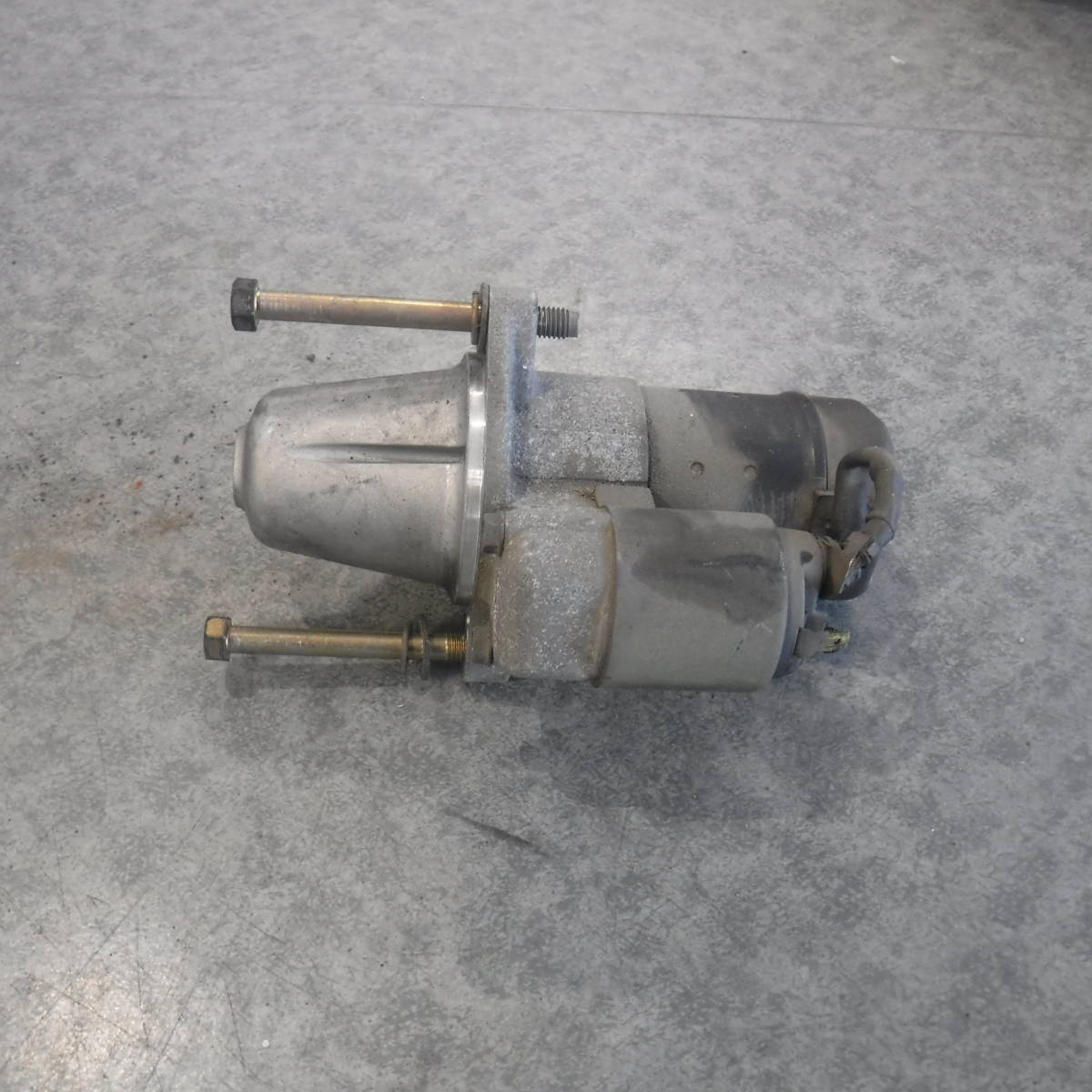 アベニールPNW10セルモーター スターター モーター23300-2J200純正セルSR20エンジン部品取り車あり!!拍卖