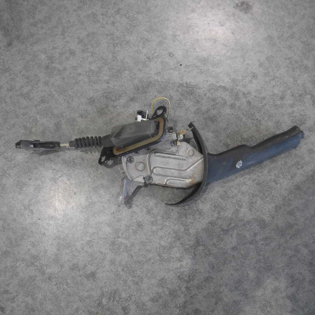 アベニールPNW10サイドブレーキ レバー ハンドル駐車ブレーキ パーキングブレーキ グリップSR20部品取り車あり!!拍卖