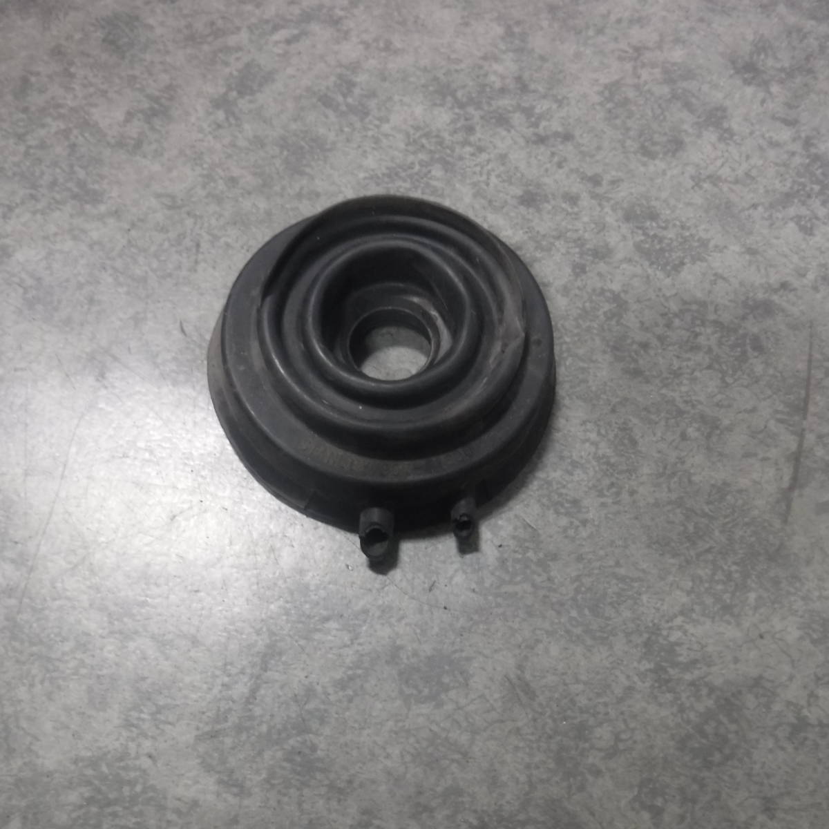 C系アルトCL22S純正ヘッドランプ裏カバーCR22SヘッドライトH4キャップCL22Vゴム カバーSTANLEY 907-31800部品取り車あり拍卖