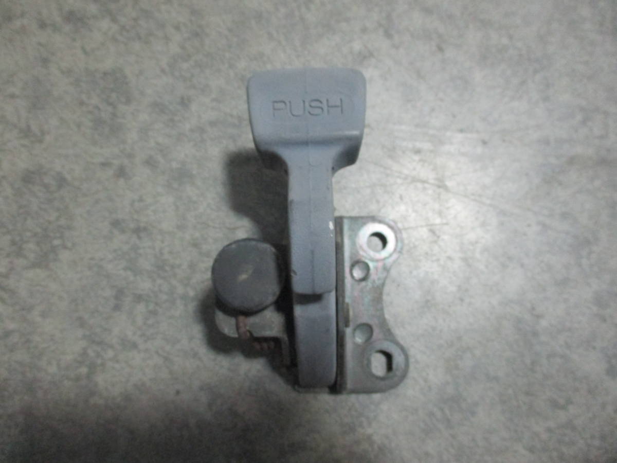 サンバー軽トラKS3純正シートロック助手席 PUSHレバーKV3 KV4部品取り車あります プッシュ レバー拍卖