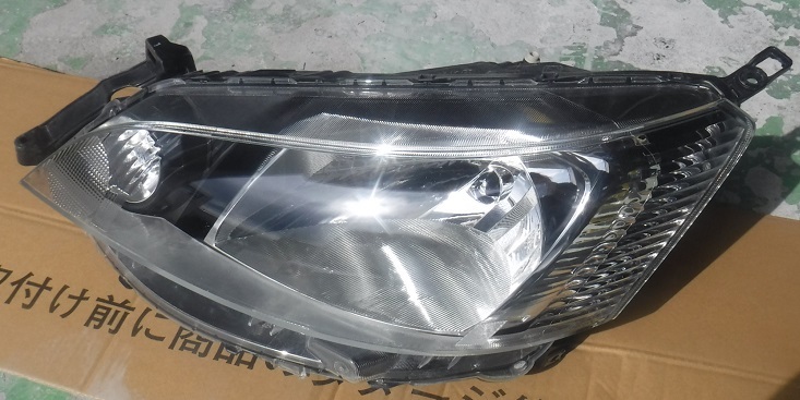 M20バネットNV200左ヘッドライト助手席ヘッドランプ26075-JX31Aハロゲン純正フロント左ライトHCR-642ヘッドランプユニット 拍卖