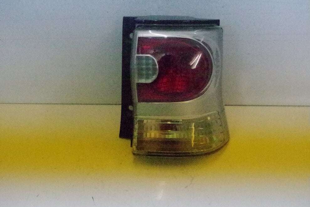 ダイハツ タント L375S テールランプ 右拍卖
