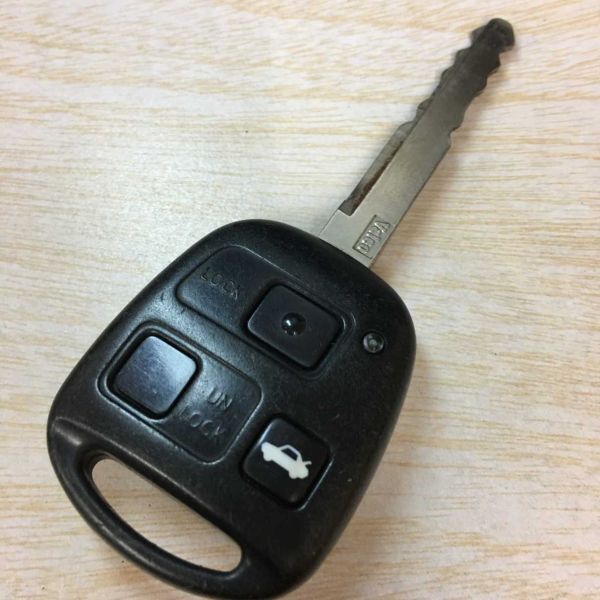 TA9281 トヨタ 20040基盤 純正 キーレス 3ボタン リモコン アリスト セルシオ プログレ等トランクボタン拍卖