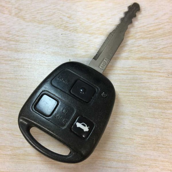 TA9279 トヨタ 20040基盤 純正 キーレス 3ボタン リモコン アリスト セルシオ プログレ等トランクボタン拍卖