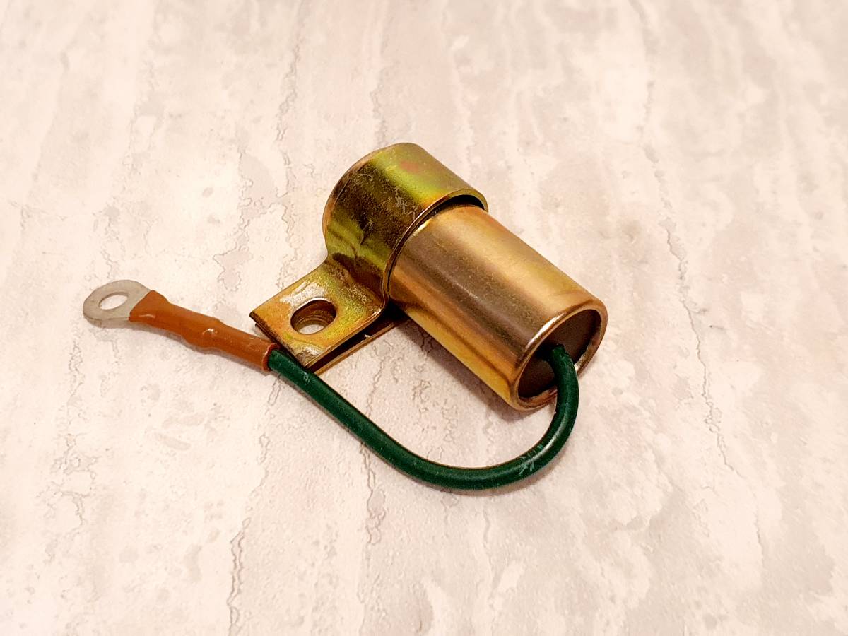 ボルボ・340-360 デュセリアコンデンサ拍卖