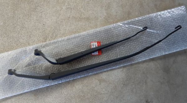★新品★ ホンダ純正 HONDA フリード GB3/4 フロントワイパーアーム 左右セット拍卖
