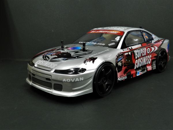 ☆スペアボディー付☆ 2.4GHz 1/10 ドリフトラジコンカー S15 シルビア タイプ 銀赤【ターボ機能付き・塗装済み完成品・フルセット】拍卖