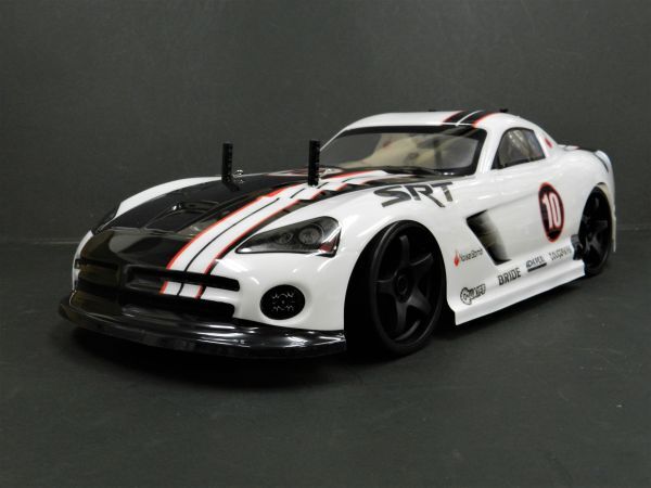 ☆スペアボディー付☆ 2.4GHz 1/10 ドリフトラジコンカー ダッヂバイパータイプ 白 ターボ機能付き・塗装済み完成品・フルセット】拍卖