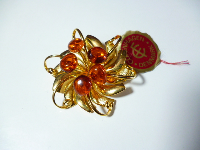 ∞ 琥珀 ブローチ∞ アンバー拍卖