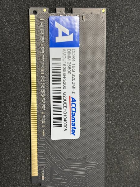 ACClamator DDR4 3200MHz DIMM 25600 AMDU16G68H-3200 G23UEEH01040047拍卖