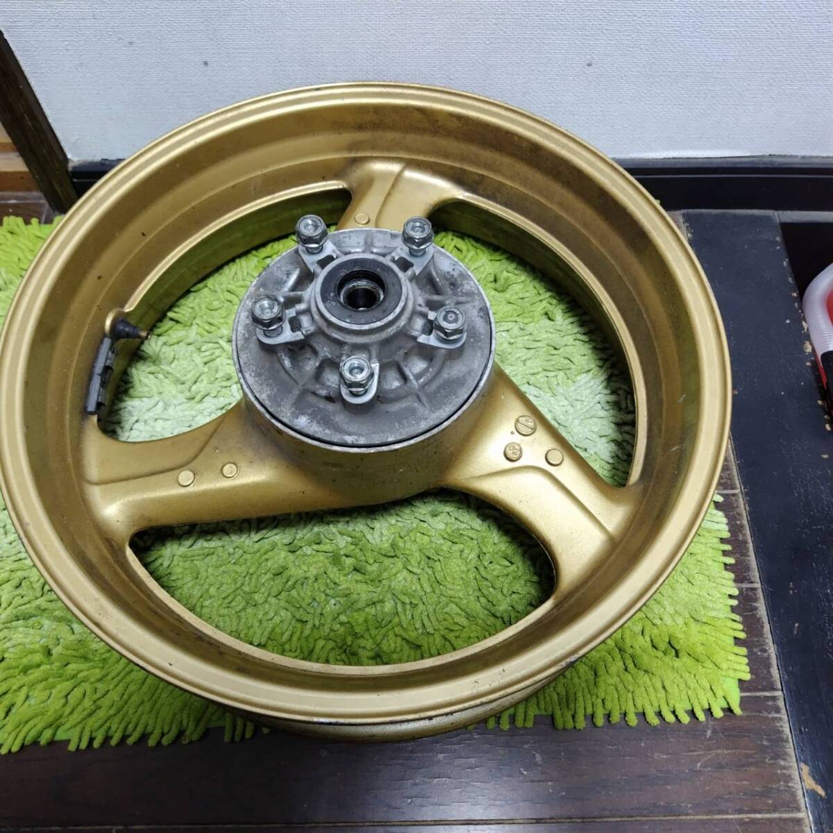 CB400 SF SPEC3 スペック3 リアホイール 美品 ENKEI ゴールド ホイール HONDA 252503拍卖