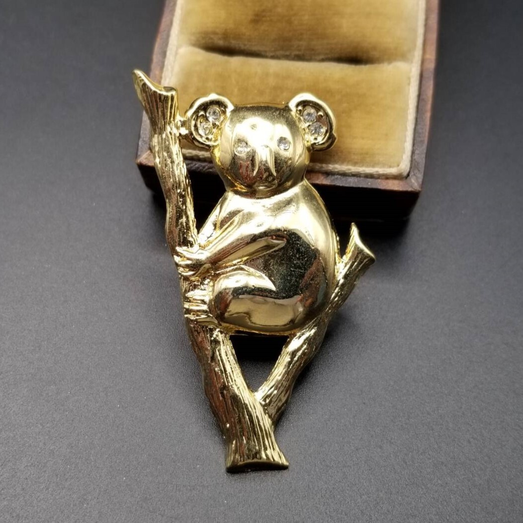 木に登るコアラ ゴールドトーン ワンカラー ヴィンテージ アニマル ブローチ モチーフジュエリー ラインストーン煌めき キュート Y22-H拍卖