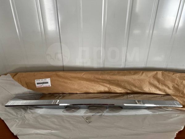 在庫希少!【未使用 トヨタ 純正】ウィッシュ 20系 バックドアガーニッシュ アウトサイド 後期化拍卖