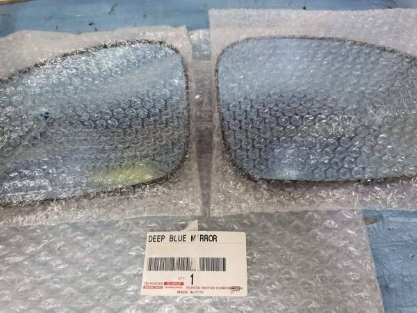 在庫希少!【未使用 トヨタ 純正】ウィッシュ 20系 レインクリアリングブルーミラー 除く寒冷地仕様拍卖