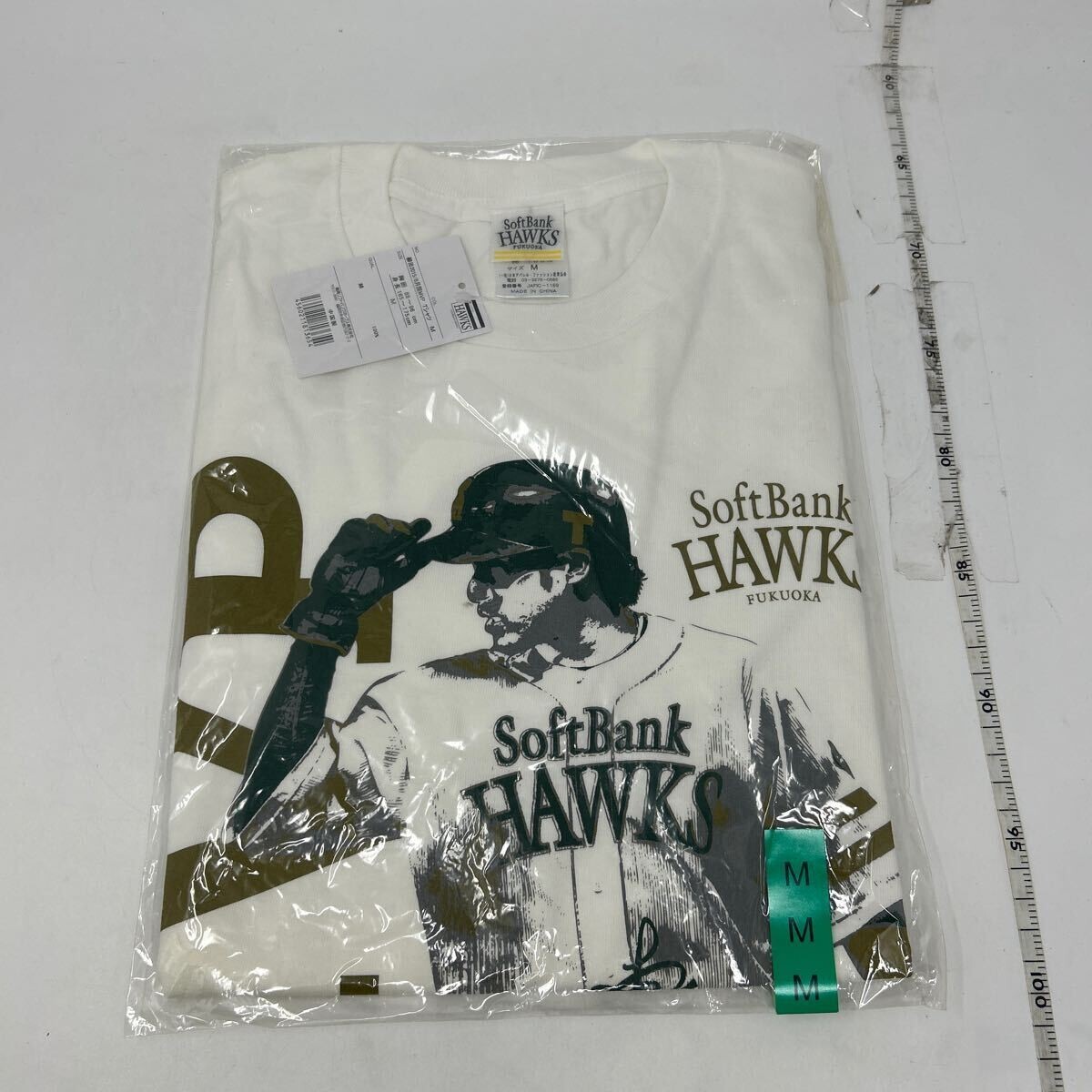 未使用 ソフトバンクホークス 柳田選手 2015年8月 月間MVP記念Tシャツ Mサイズ 04014230拍卖