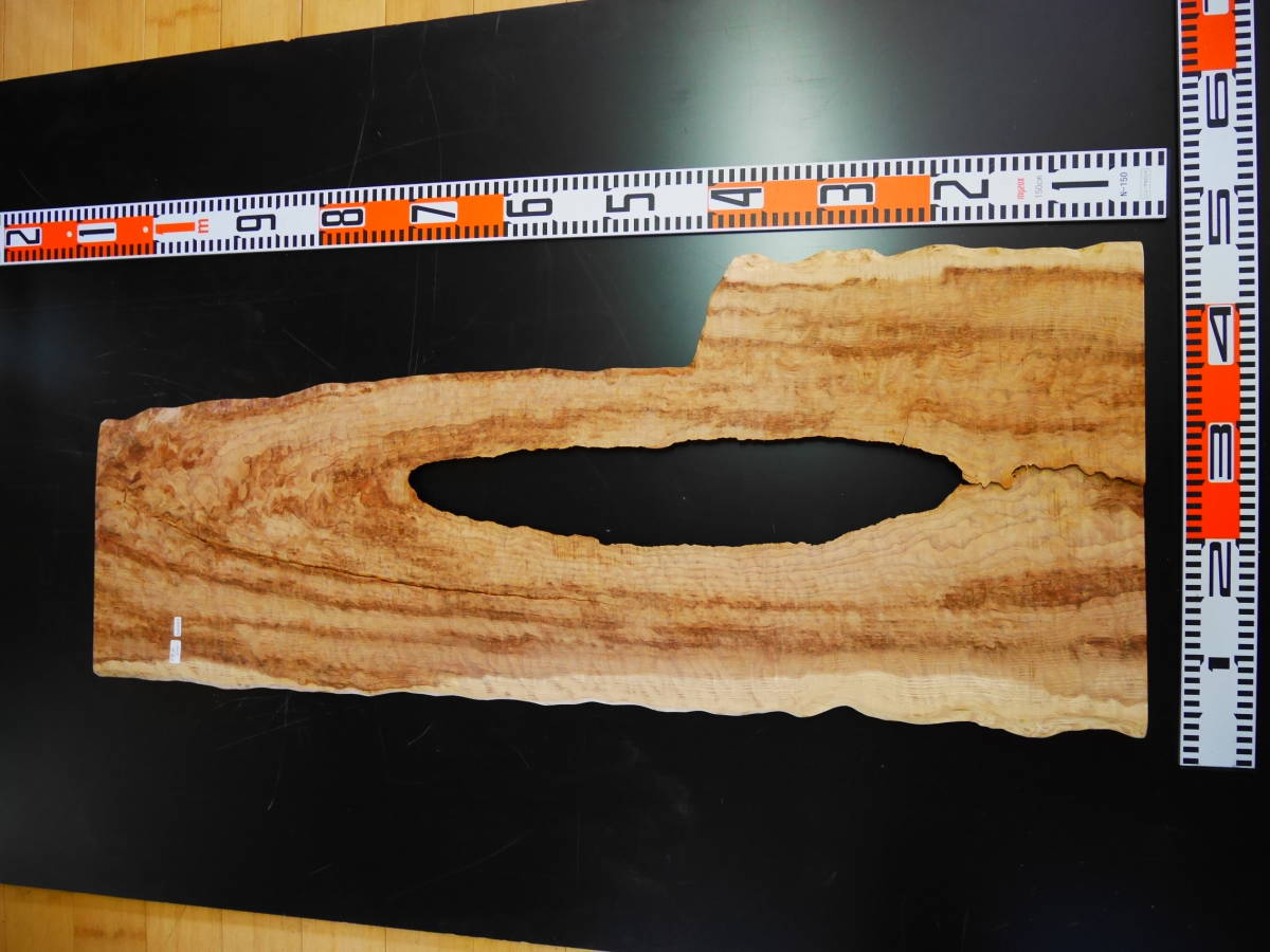 b0040717 日光杉●約厚1cm☆無垢板1枚板 木材 板 DIY 板材 天板 棚板 テーブル 看板 花台など種類豊富!拍卖