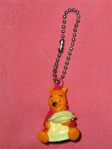 激レア!ディズニー 枕持った くまのプーさん マスコットキーチェーンホルダー (非売品)拍卖
