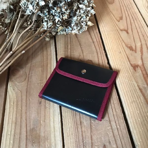 送料無料 HAMANO ハマノ 濱野皮革工藝 本革 レザー 札入れ カードケース パスケース 通販生活 折りたたみ 財布 ウォレット拍卖