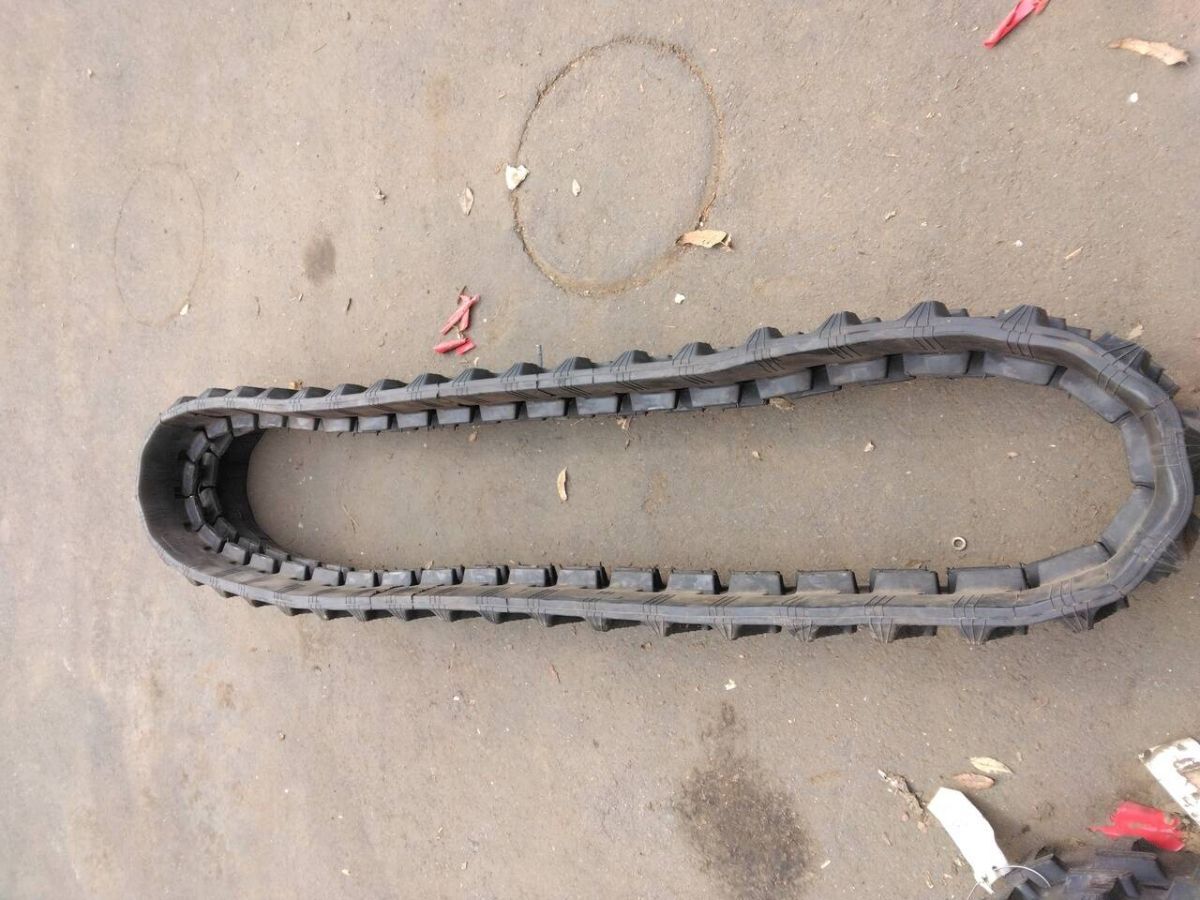 農機具 ゴム クローラ タイヤ ESTM TRAC B250×96p×41 M70804E (中古)【茨城県坂東市】LP11-17664拍卖