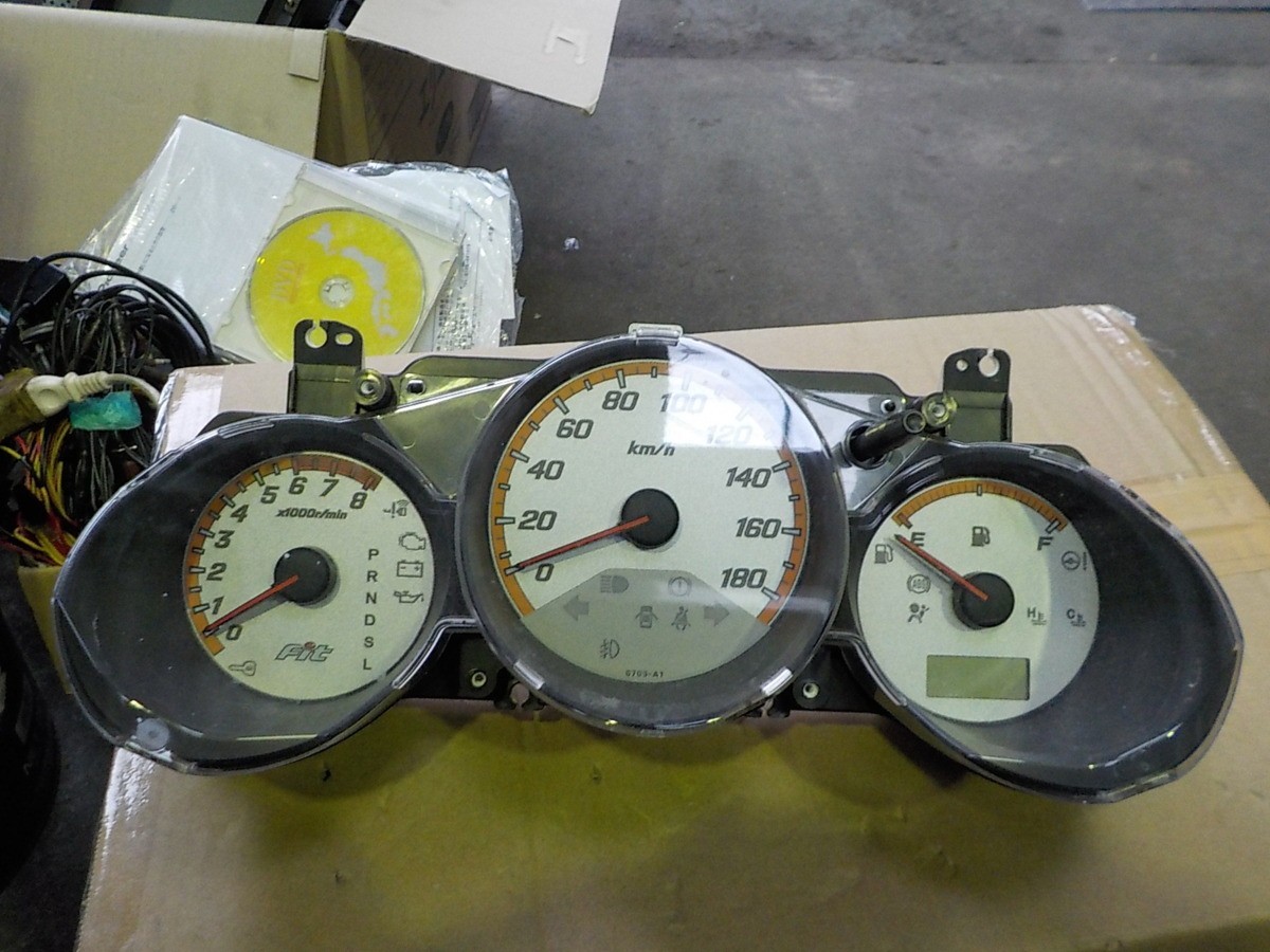 フィット GD2 純正 スピードメーター拍卖