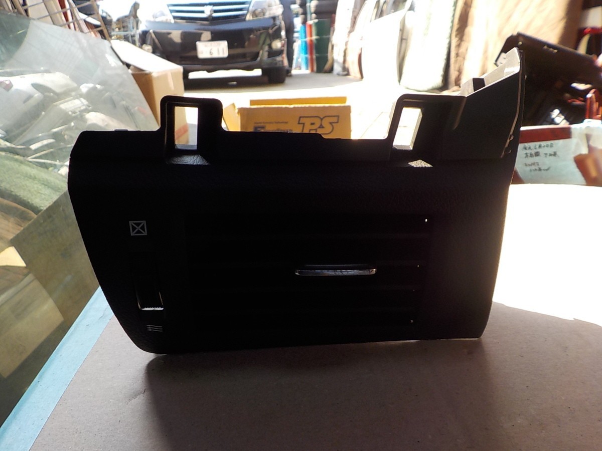 アルファード/ヴェルファイア 20系 エアコン ルーバー 吹出口 パネル 左拍卖