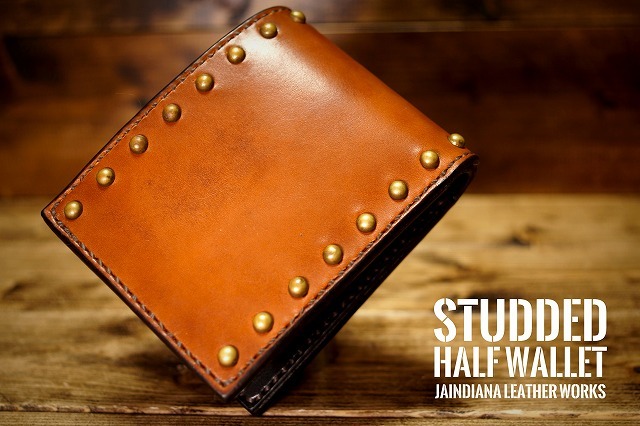 手縫い サドルレザー ハーフウォレット 革財布 二つ折り財布 レザーウォレット 栃木レザー バイカーウォレット サイフ スタッズ拍卖