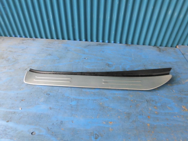 AJ554 ロールスロイス ゴースト エントランスカバー リア 左 7200423拍卖