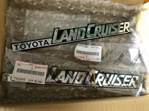 ●新品 トヨタ 70系 ランドクルーザー ランクル 純正 フロントフェンダー エンブレム オーナメント 左右SET★ front fender emblem RH LH拍卖