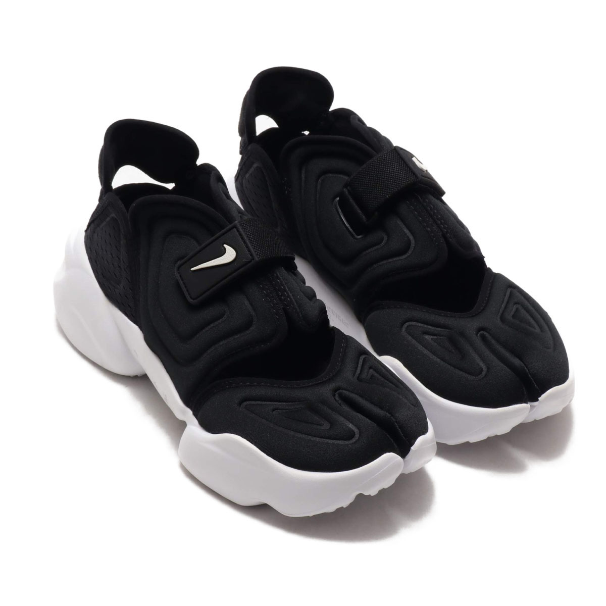 23cm●ナイキ ウィメンズ アクア リフト 黒 白 NIKE W AQUA RIFT BQ4797-002 足袋 90年代 人気 スニーカー ビーチ拍卖