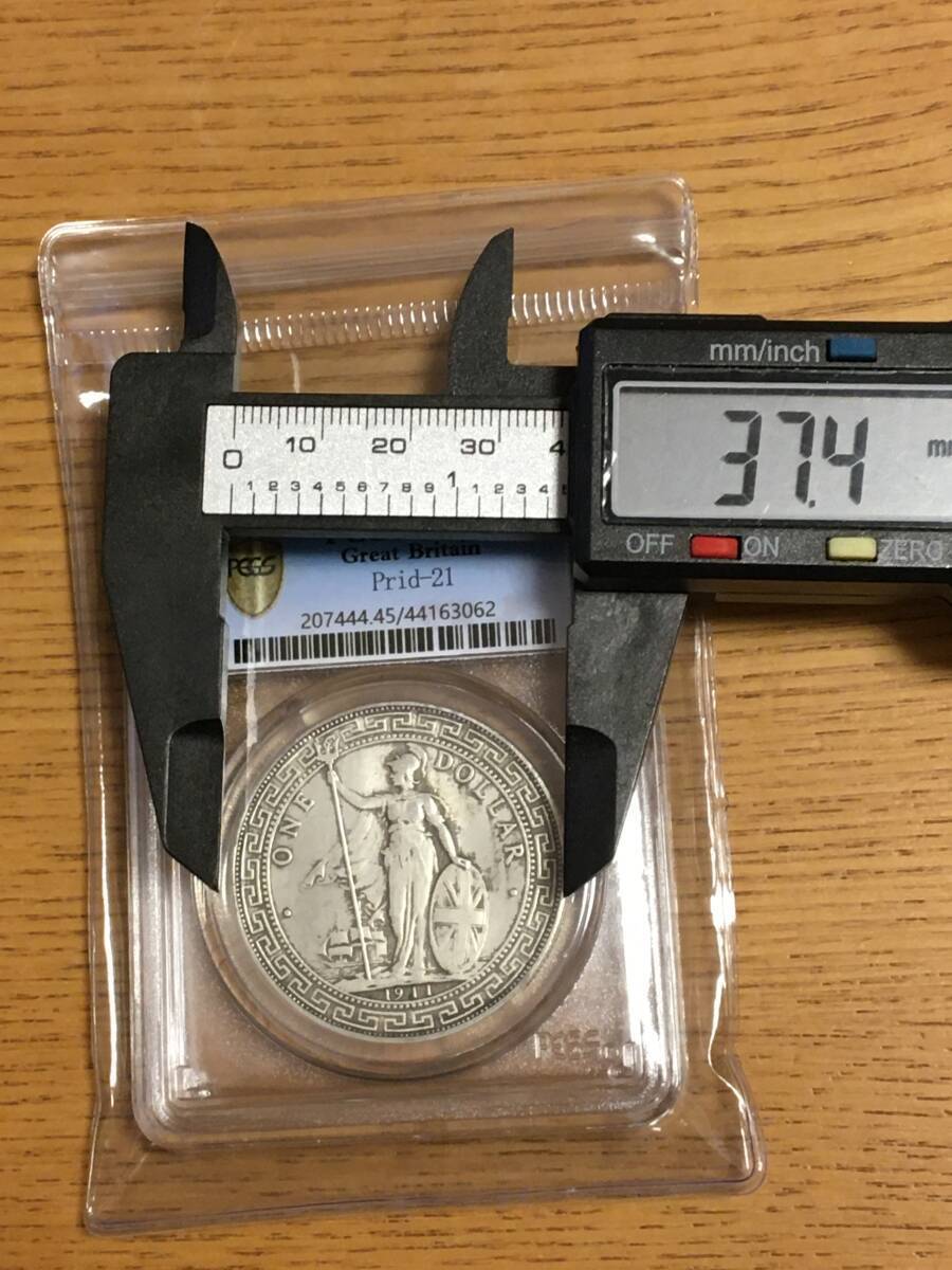 Z28)イギリス 立洋1枚 PCGSケース入り拍卖