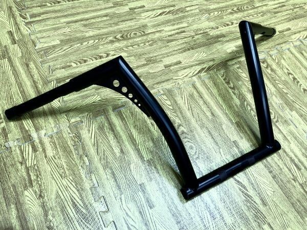大特価! ハーレーカスタム用 ハンドルバー 14インチ 1.25インチ ブラック ボバースタイル ダイナ ボブ ソフテイル ロードグライド V196拍卖