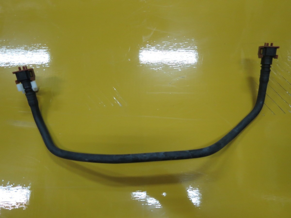 TOT レクサス LS LS600 LS600h UVF45 フューエル チューブ 燃料ホース 23901-38020拍卖