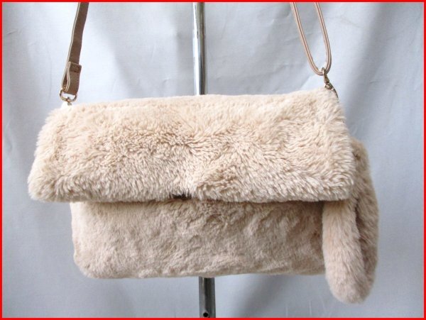 INGNI/イング◇2way フェイクファー 口折れバッグ ショルダー・クラッチ ハンドストラップ付 モカベージュ 斜め掛け W32cm拍卖