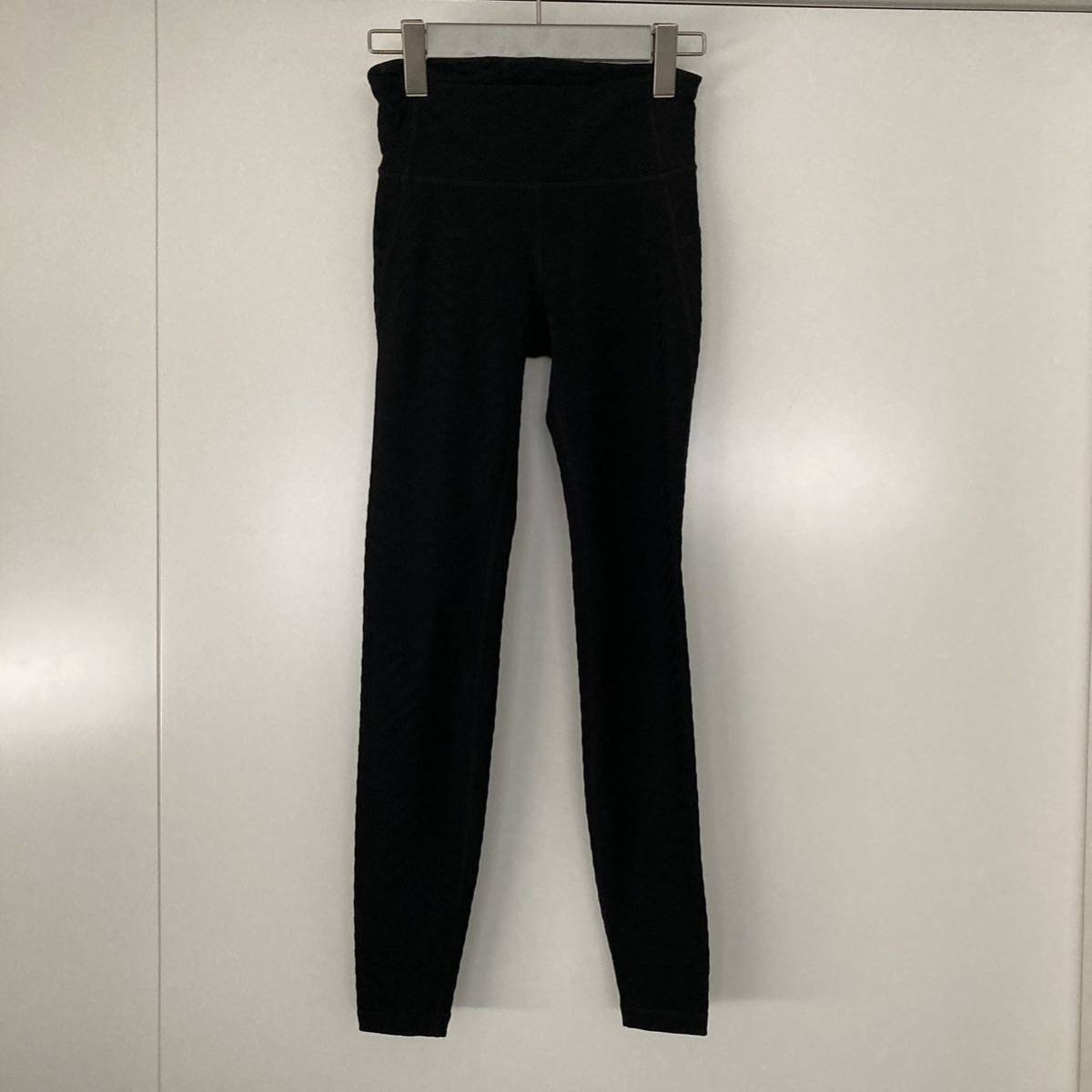 GAP Fit ブラック波柄サイケデリック柄レギンス XXSサイズ拍卖