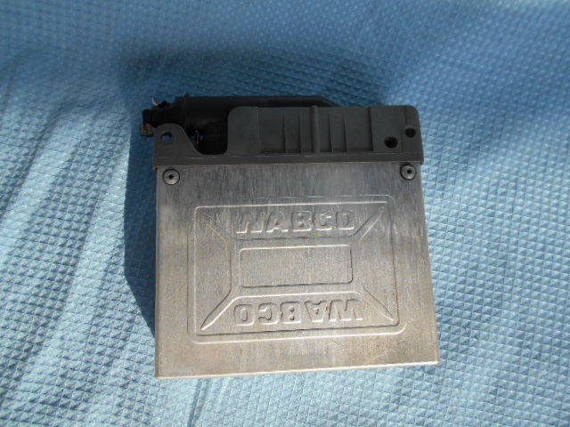 ランドローバー ディスカバリー LJR コンピューター拍卖