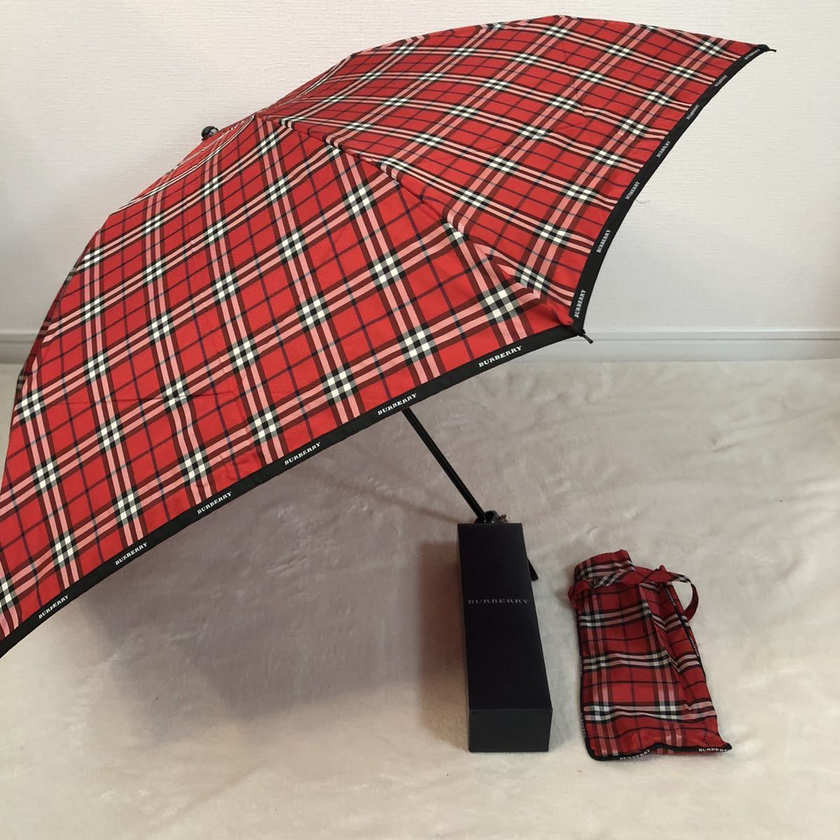 新品/BURBERRY/折り畳み傘/正規品/バーバリー/Burberrys/ノバチェック/未使用/ホースマーク/雨傘/折りたたみ傘/赤/レディース/女性用拍卖