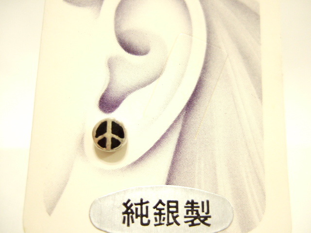 横浜最新 925SILVERピアスpeace ☮ 魅惑のピース 黒 送料180円ξgstξ ξ26ξgpiξξs拍卖